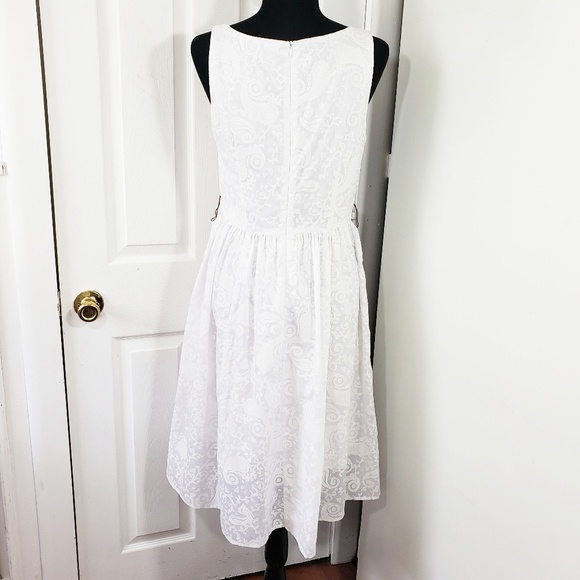 Rabbit Rabbit Designs | Sleeveless Dress | Paisley - Picture 2 of 3